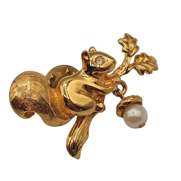 Avon GoldTone Squirrel Oak Leaf Fairy Cabin CottageCore Whimsy Fall Harvest Pins - Picture 5 of 13